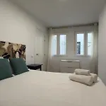 Centrally Located In Madrid 3I
