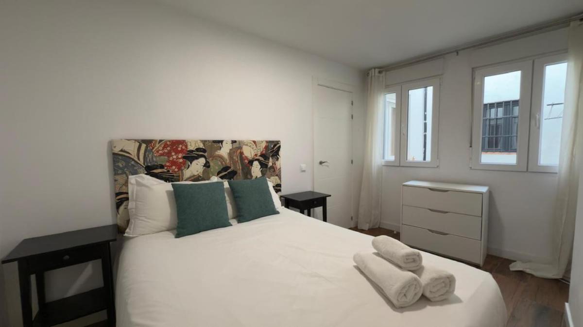 Centrally Located In 3i * Madrid